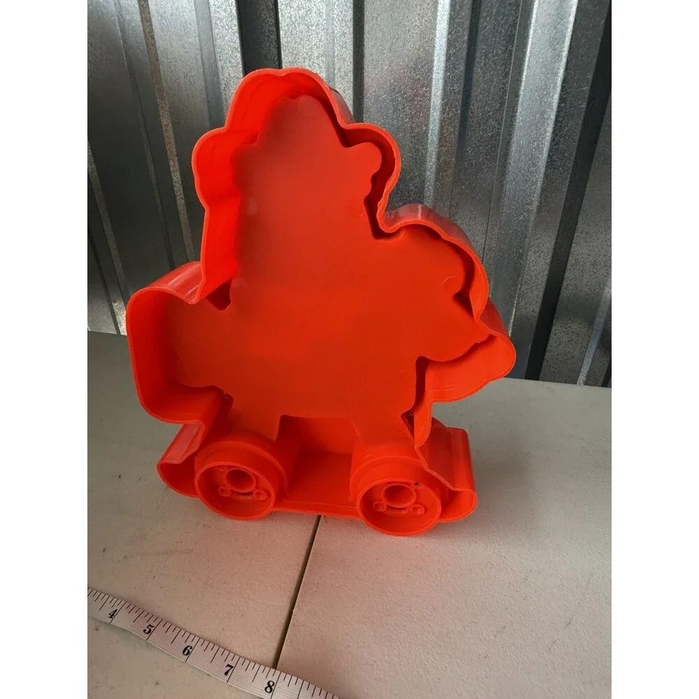 Vtg Chunky 3-D Plastic Puzzle Cowboy Hoppity  Horse on Wheels 8 Pc Amloid Blue